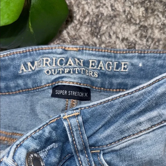 Distressed Blue Jeans - Picture 4 of 8